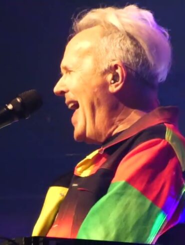 Howard Jones – Like to Get To Know You Well – Live at Asbury Hall at Babeville in Buffalo, NY 7/7/22