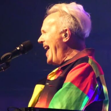 Howard Jones – Like to Get To Know You Well – Live at Asbury Hall at Babeville in Buffalo, NY 7/7/22 Howard Jones – Like to Get To Know You Well – Live at Asbury Hall at Babeville in Buffalo, NY 7/7/22
