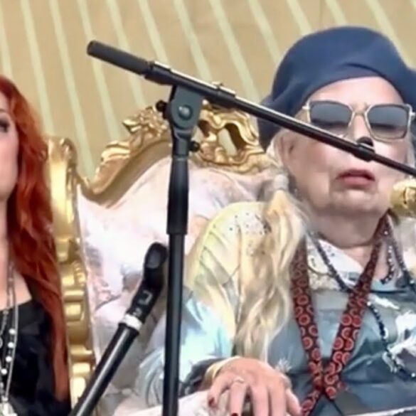 Joni Mitchell “Both Sides Now” with Brandi Carlile Live at Newport Folk Festival, July 24, 2022
