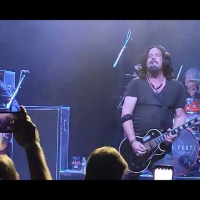 The Tea Party @ Town Ballroom (The Messenger > Bobcaygeon (The Tragically Hip) The Tea Party @ Town Ballroom (The Messenger > Bobcaygeon (The Tragically Hip)