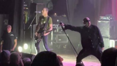 Headstones – Flight Risk – Live at Town Ballroom in Buffalo, NY on 12/10/22 Headstones – Flight Risk – Live at Town Ballroom in Buffalo, NY on 12/10/22