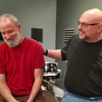 Former Goo Goo Dolls drummer George Tutuska is now an instructor at the School Of Rock (Buffalo, NY) Former Goo Goo Dolls drummer George Tutuska is now an instructor at the School Of Rock (Buffalo, NY)