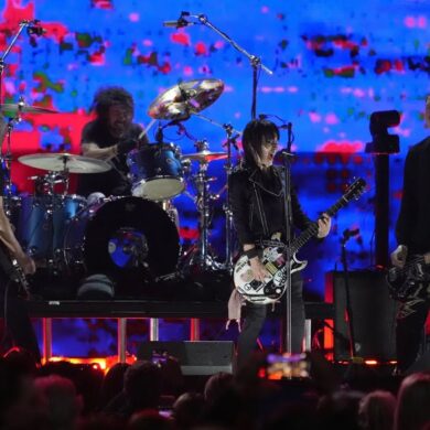 NIRVANA REUNION @Fire Aid LA – Breed – School – Territorial Pissings – All Apologies 2025 NIRVANA REUNION @Fire Aid LA – Breed – School – Territorial Pissings – All Apologies 2025