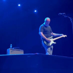 2025 09 12 Bob Mould   Buffalo, NY (Town Ballroom) “Here We Go Crazy” tour (SOLO) FULL SHOW