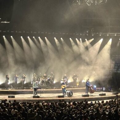 Mumford & Sons – Little Lion Man (Live at KeyBank Center, Buffalo, NY – 10/16/2025) Mumford & Sons – Little Lion Man (Live at KeyBank Center, Buffalo, NY – 10/16/2025)