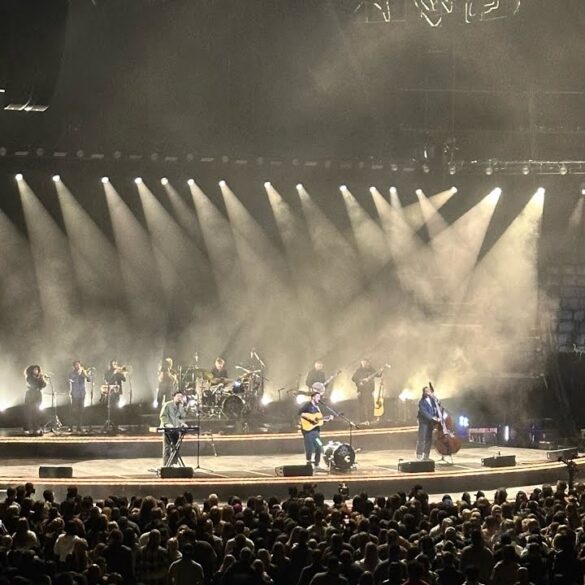 Mumford & Sons – Little Lion Man (Live at KeyBank Center, Buffalo, NY – 10/16/2025)