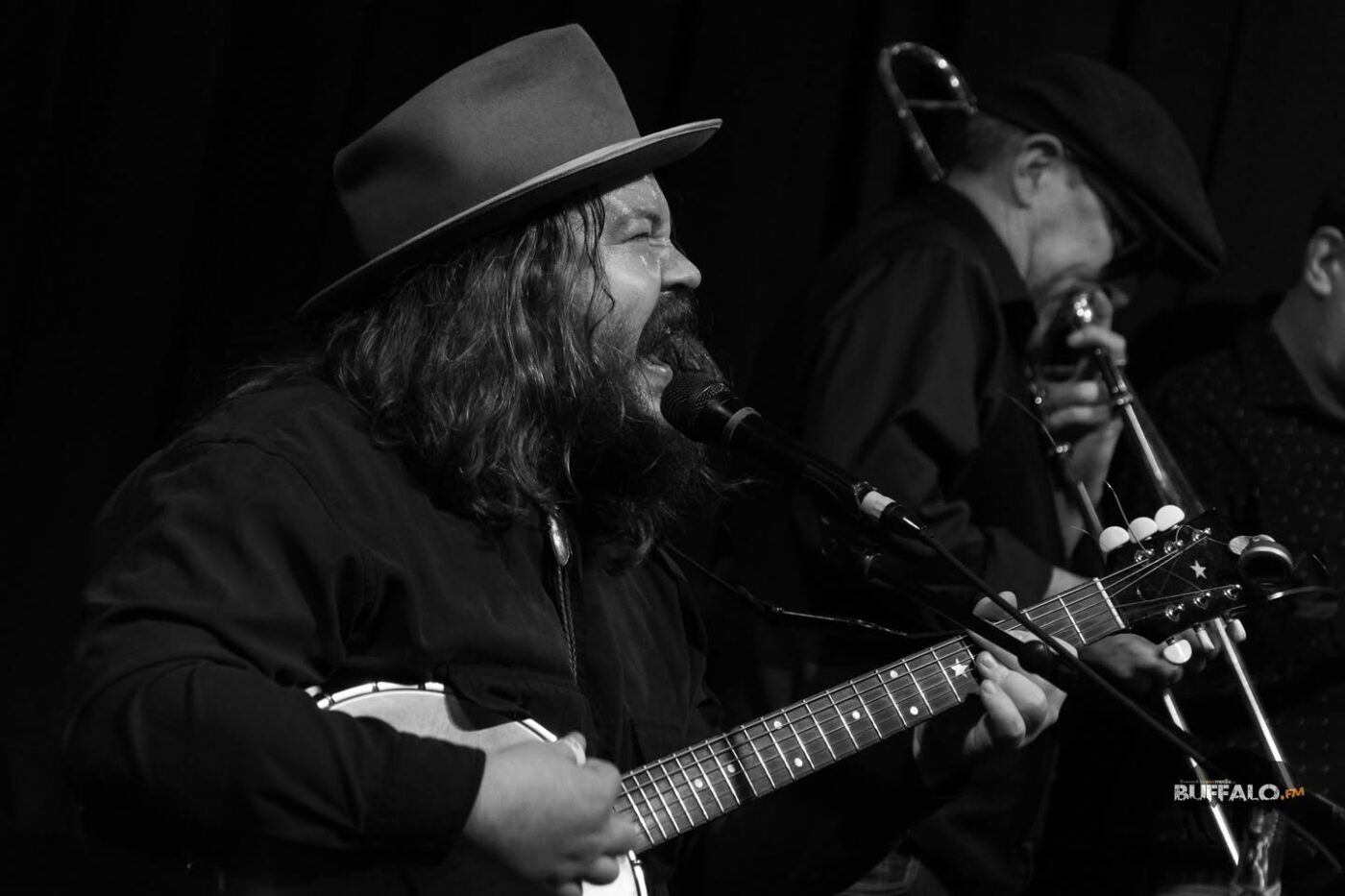 The Big Easy In Buffalo Mardi Gras Jam - Banjo Juice Jazz Band