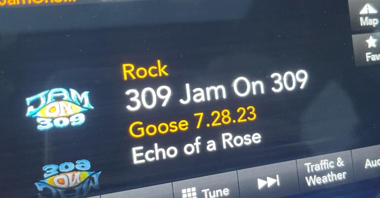 Goose dropping live tracks a week early?
No wonder they’re so popular 😂😂