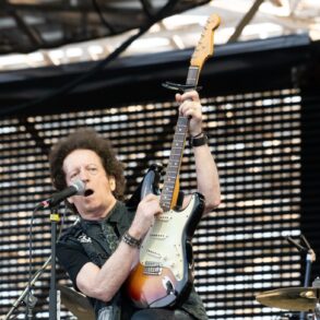 Willie Nile @ Outer Harbor Teminal B